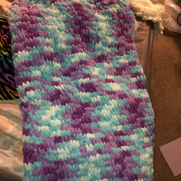 Homemade things made out of yarn - Picture 1 of 8